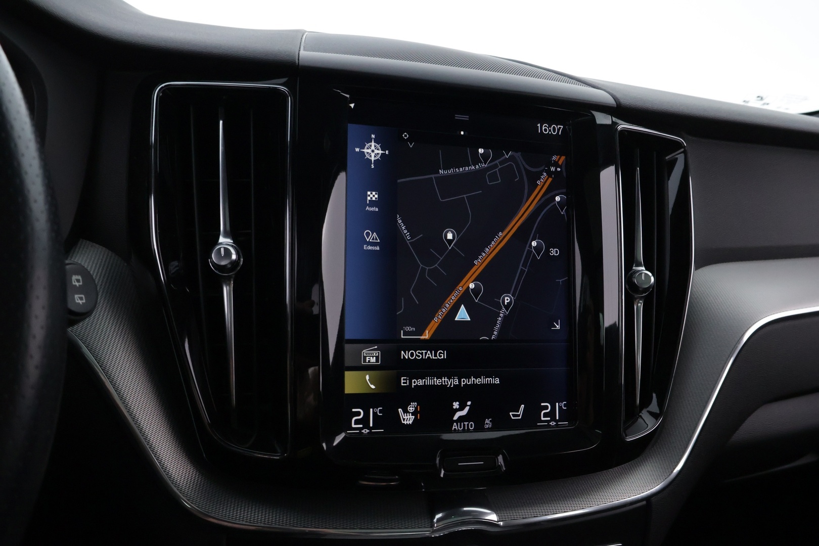 VOLVO XC60 2018