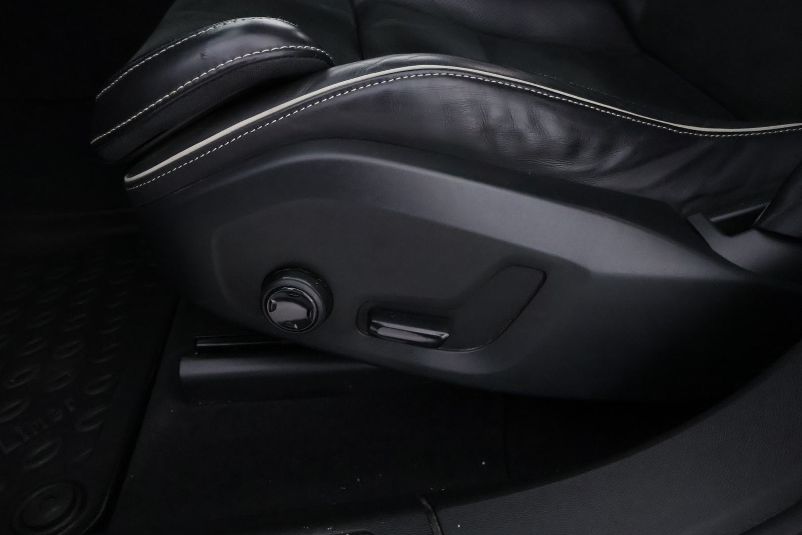 VOLVO XC60 2018