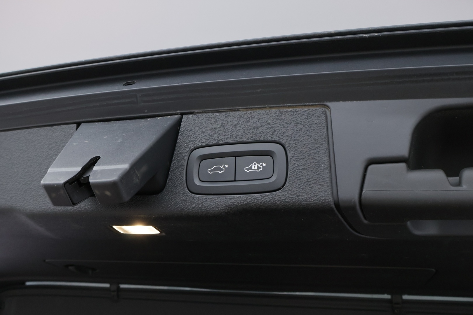 VOLVO XC60 2018