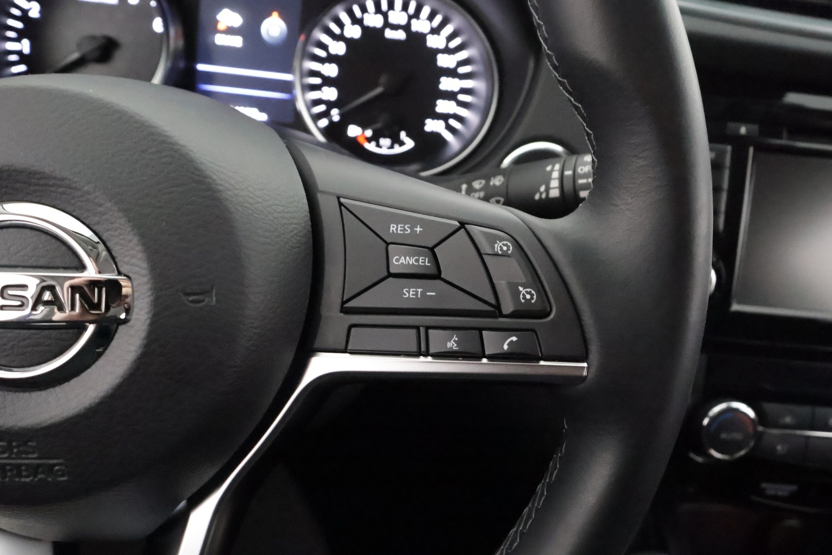 NISSAN Qashqai 2021