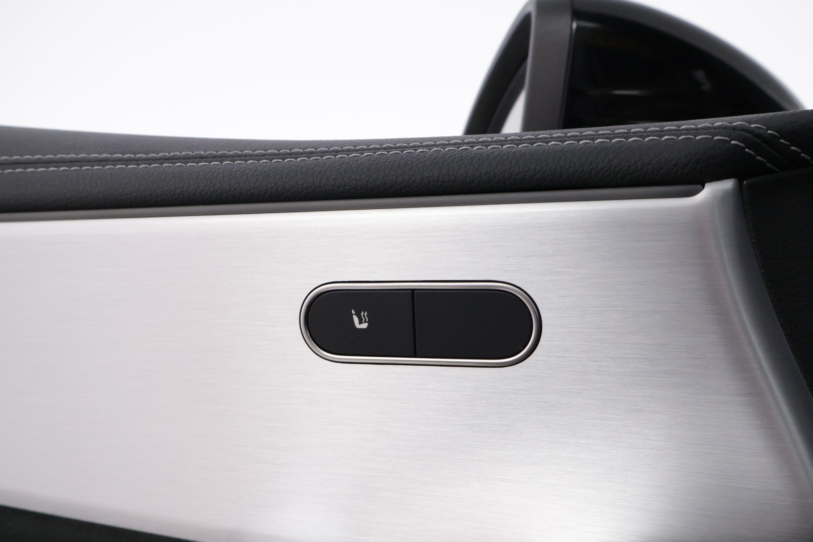 MERCEDES-BENZ A 2021