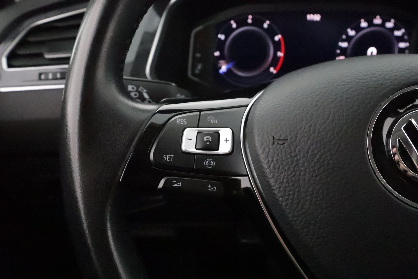 VOLKSWAGEN Tiguan Allspace 2021