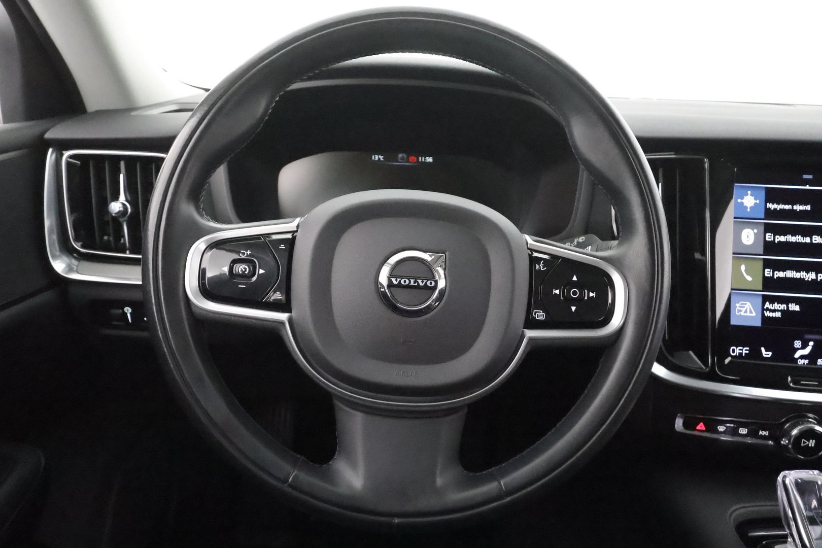 VOLVO V60 2022