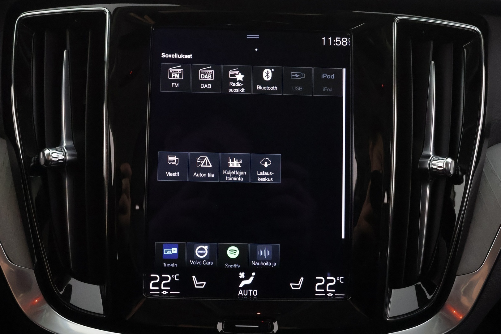 VOLVO V60 2022