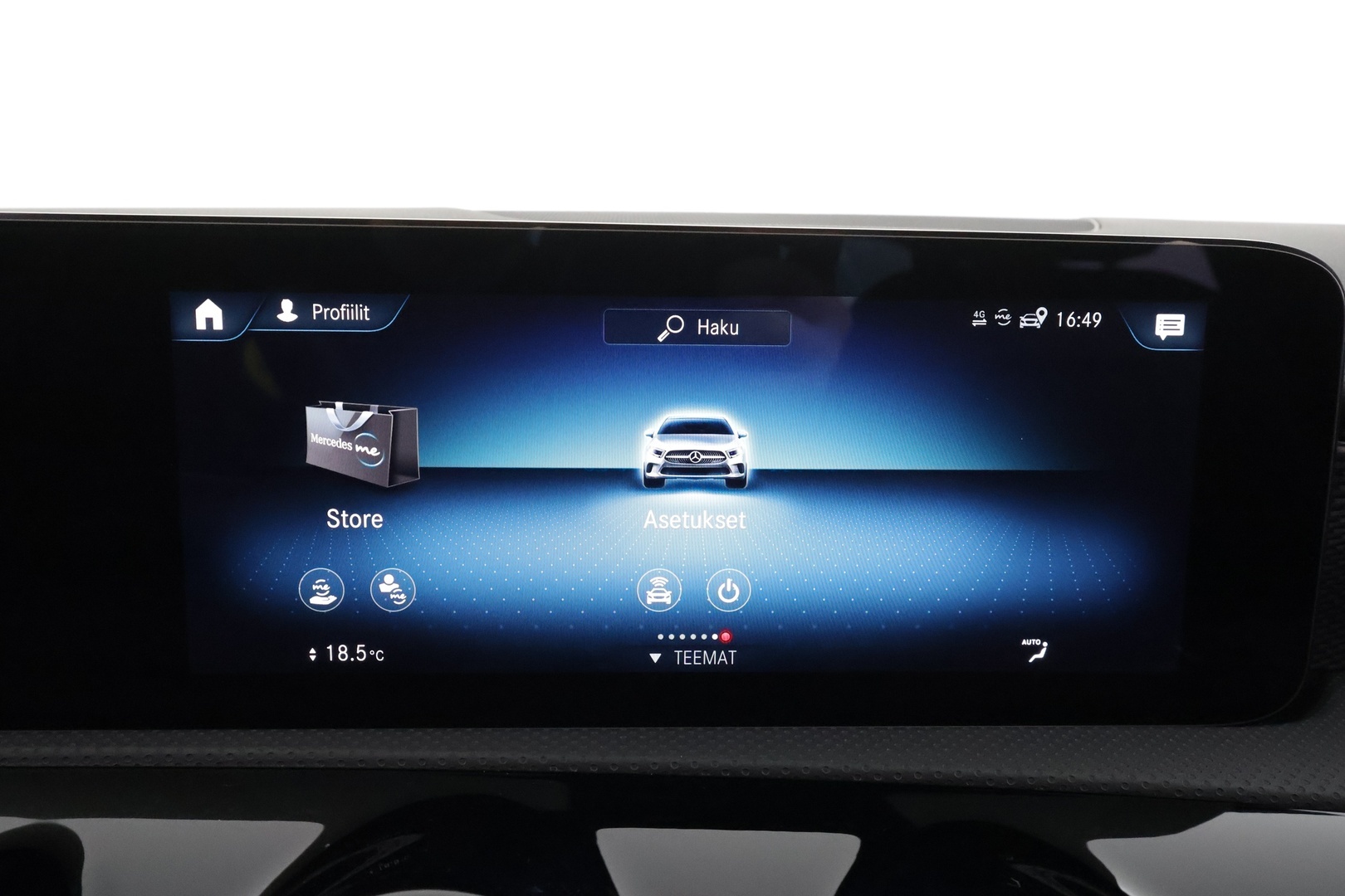 MERCEDES-BENZ A 2022