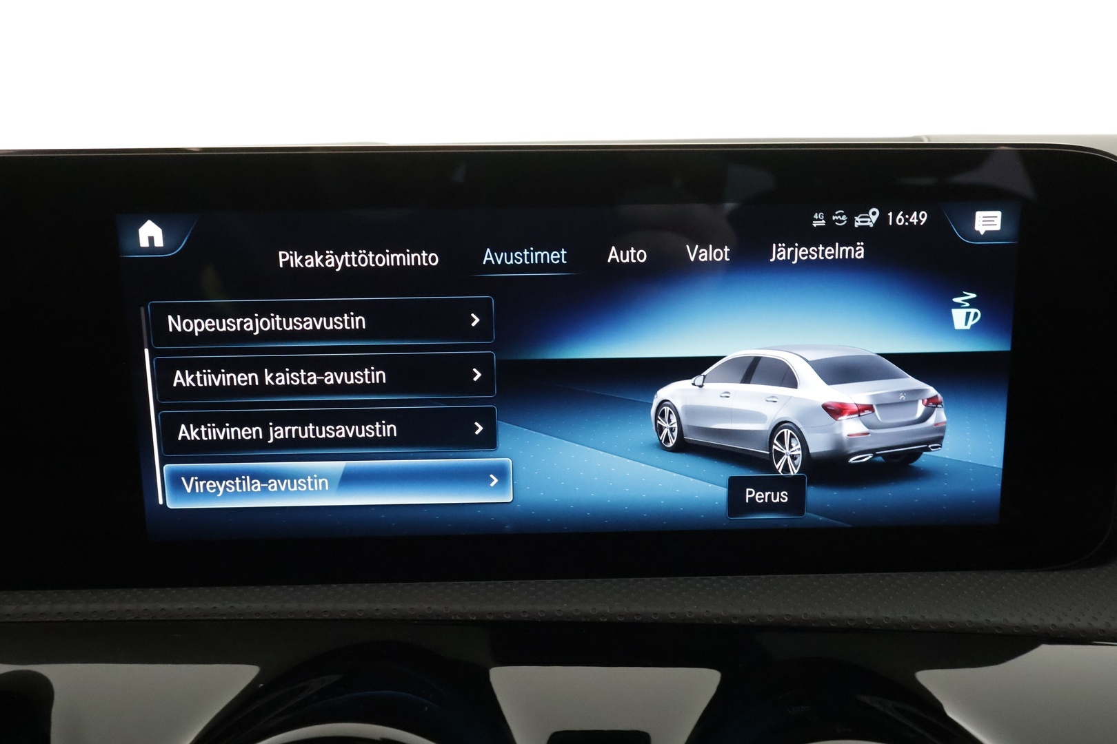 MERCEDES-BENZ A 2022