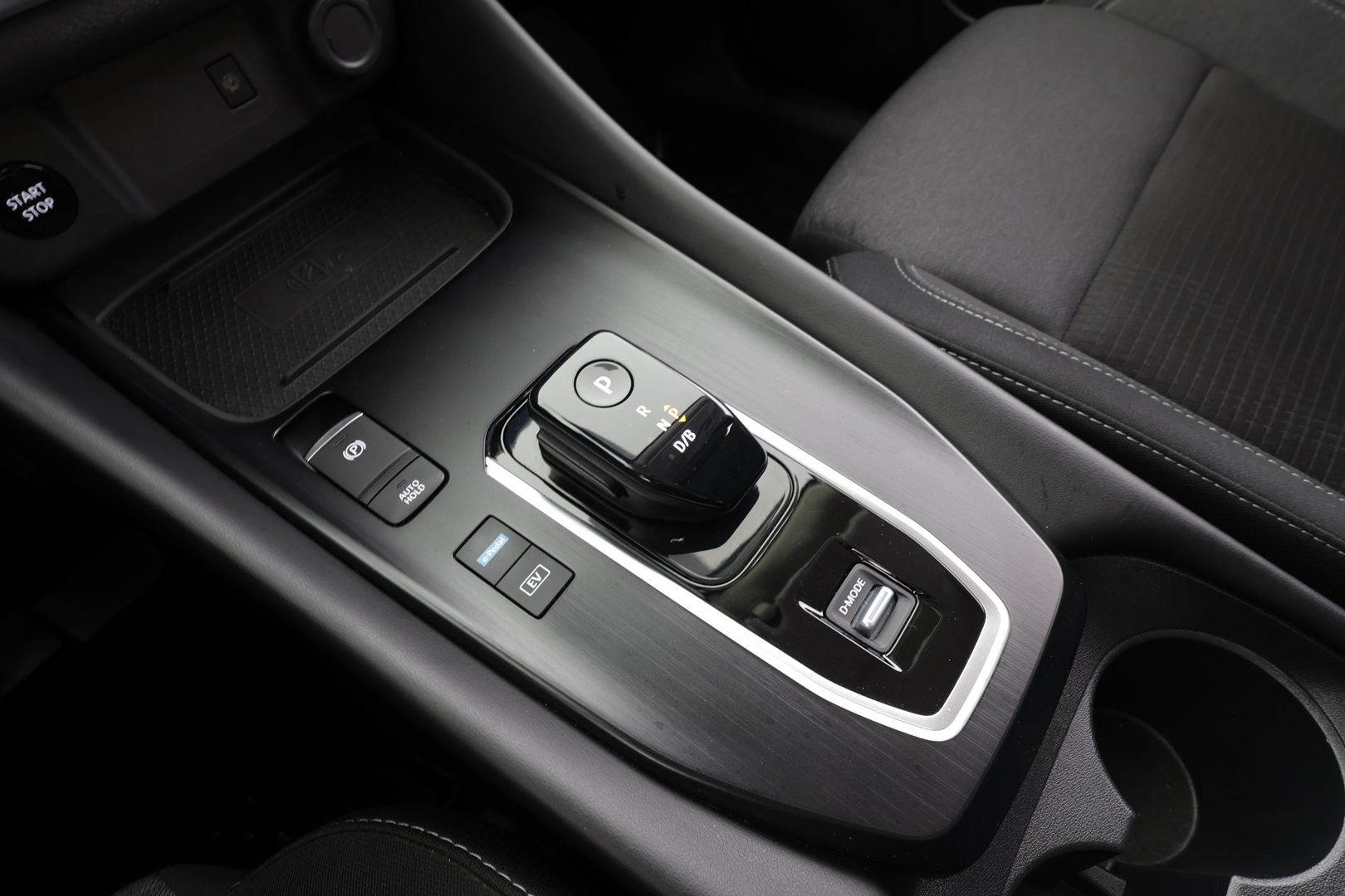 NISSAN Qashqai 2023