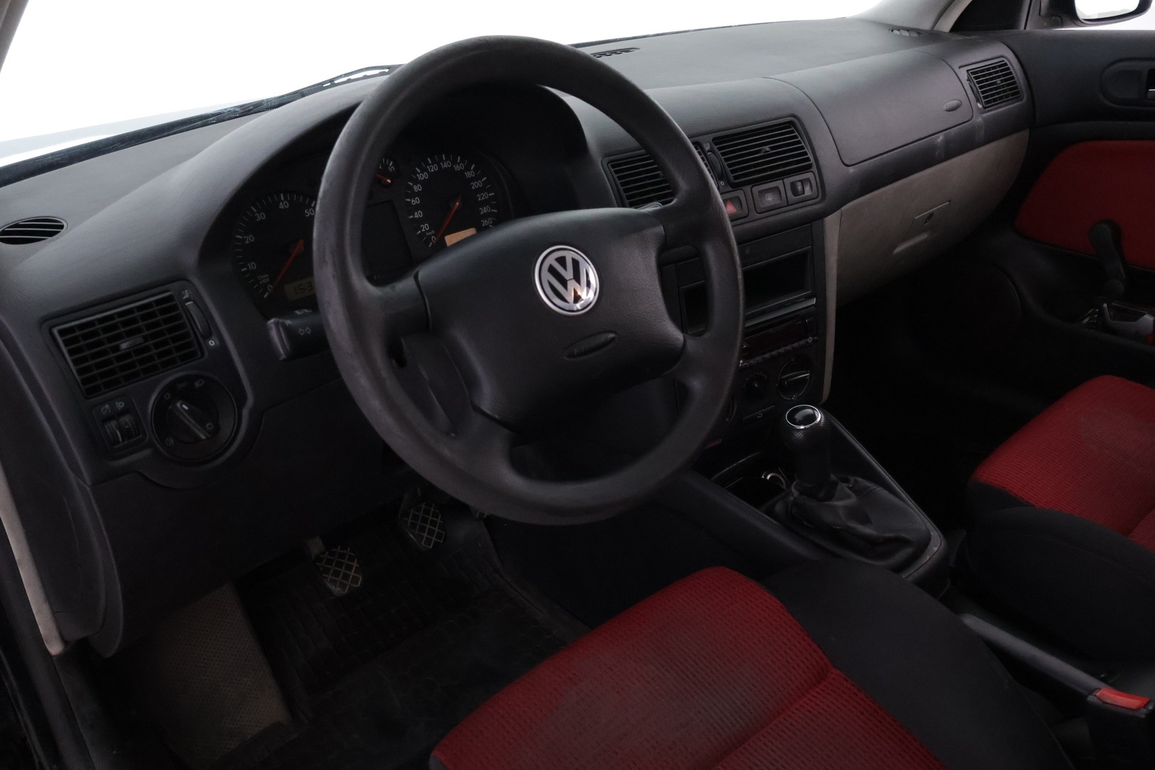VOLKSWAGEN Golf 2001
