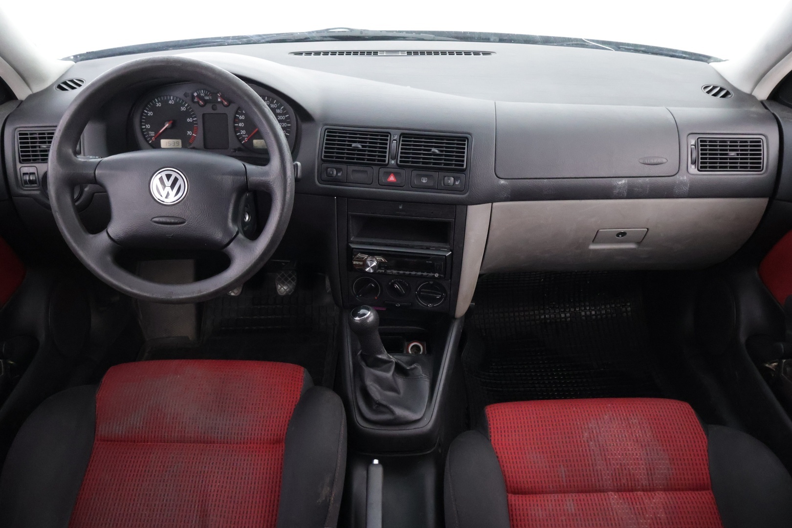 VOLKSWAGEN Golf 2001