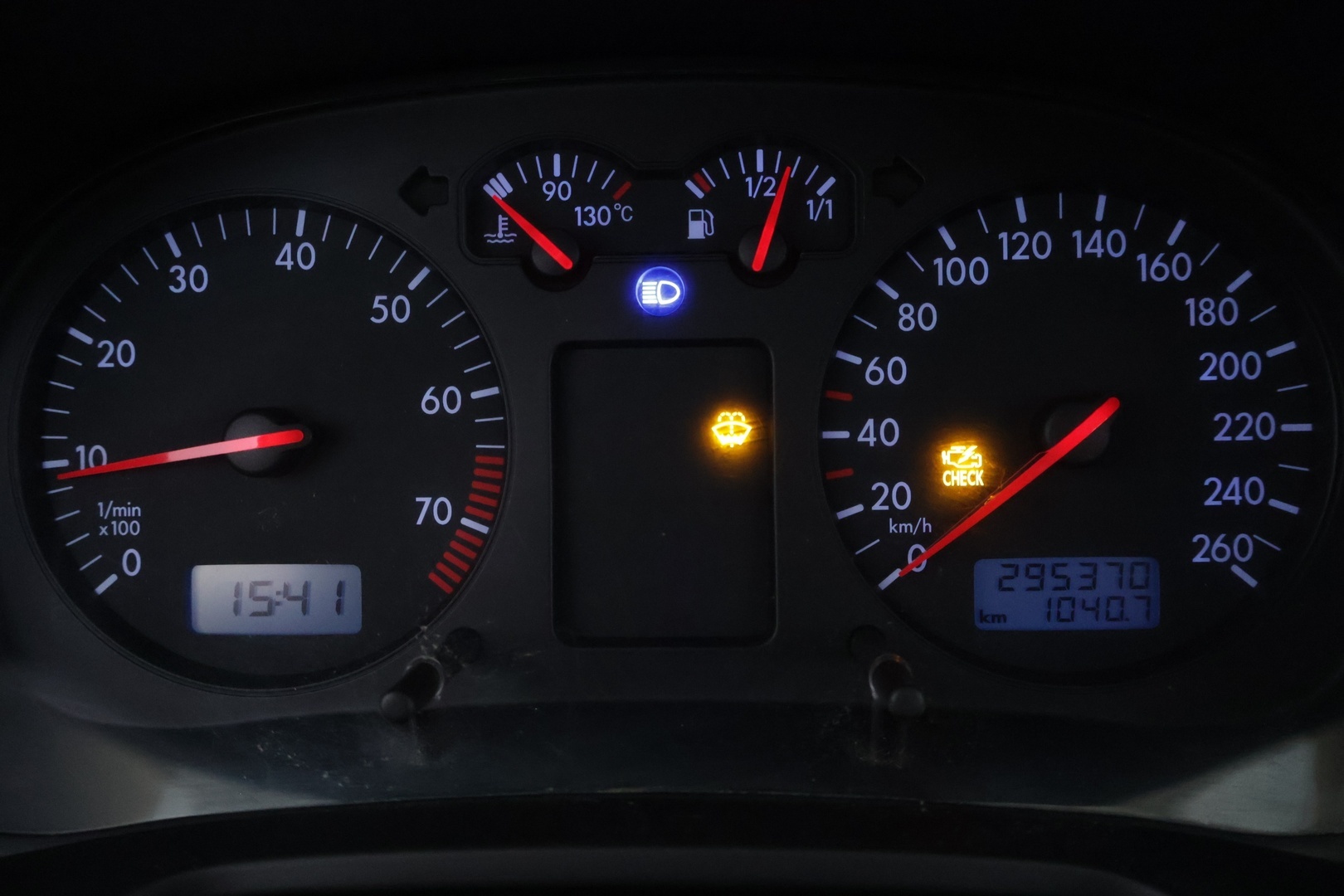 VOLKSWAGEN Golf 2001