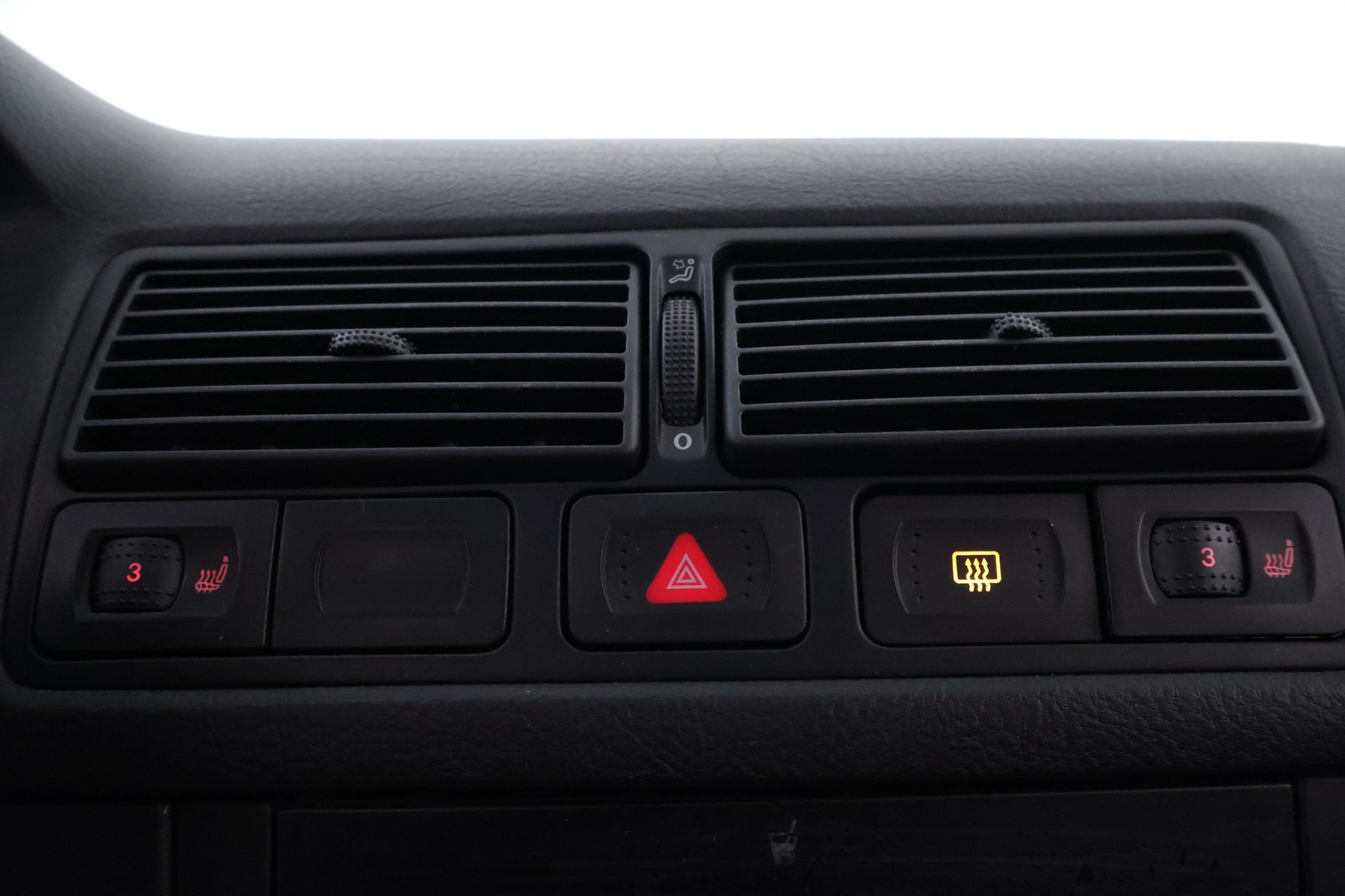 VOLKSWAGEN Golf 2001