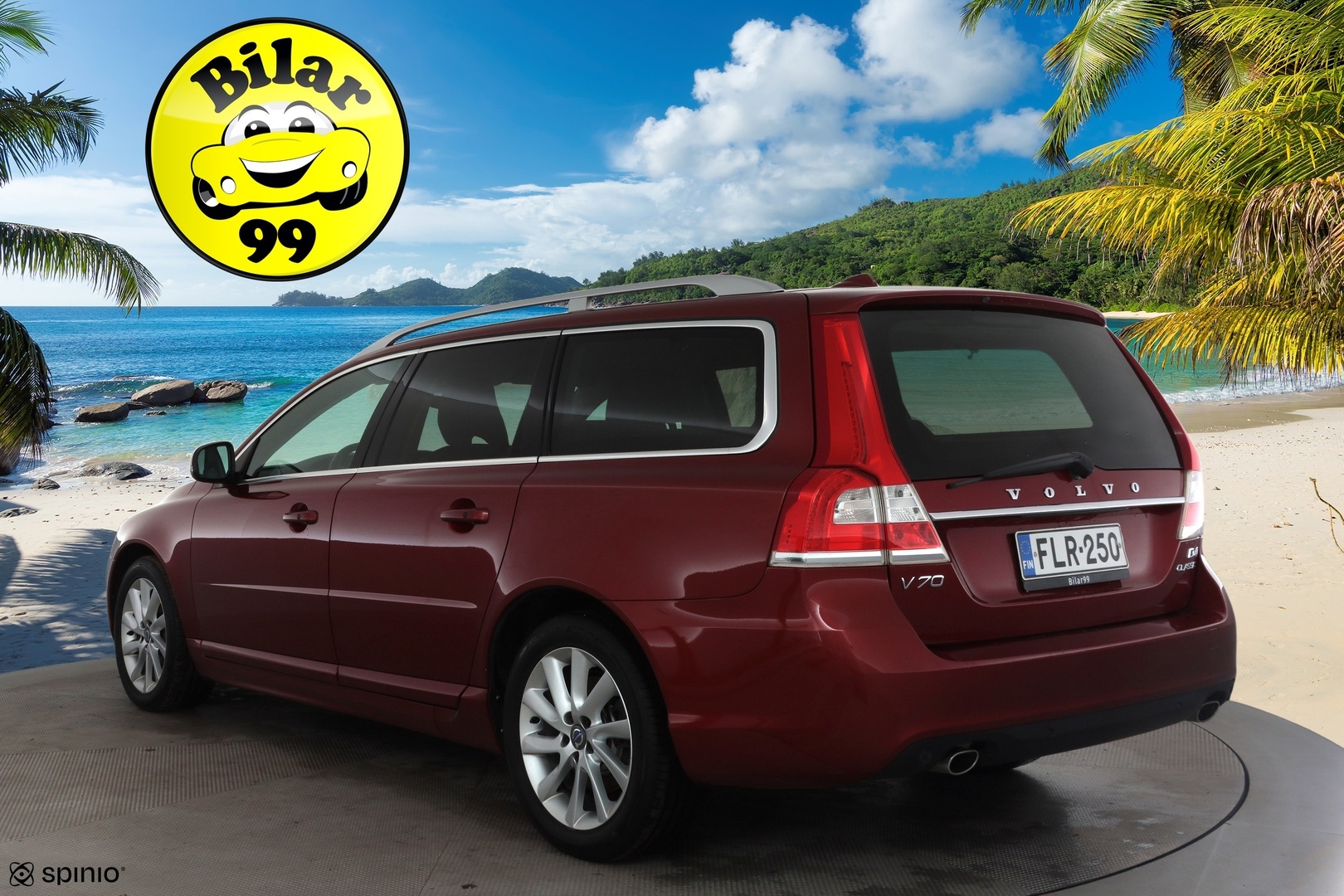 VOLVO V70 2015