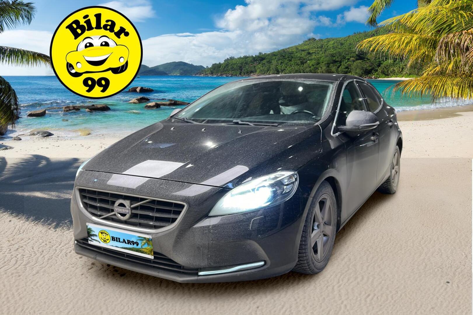 VOLVO V40 2015