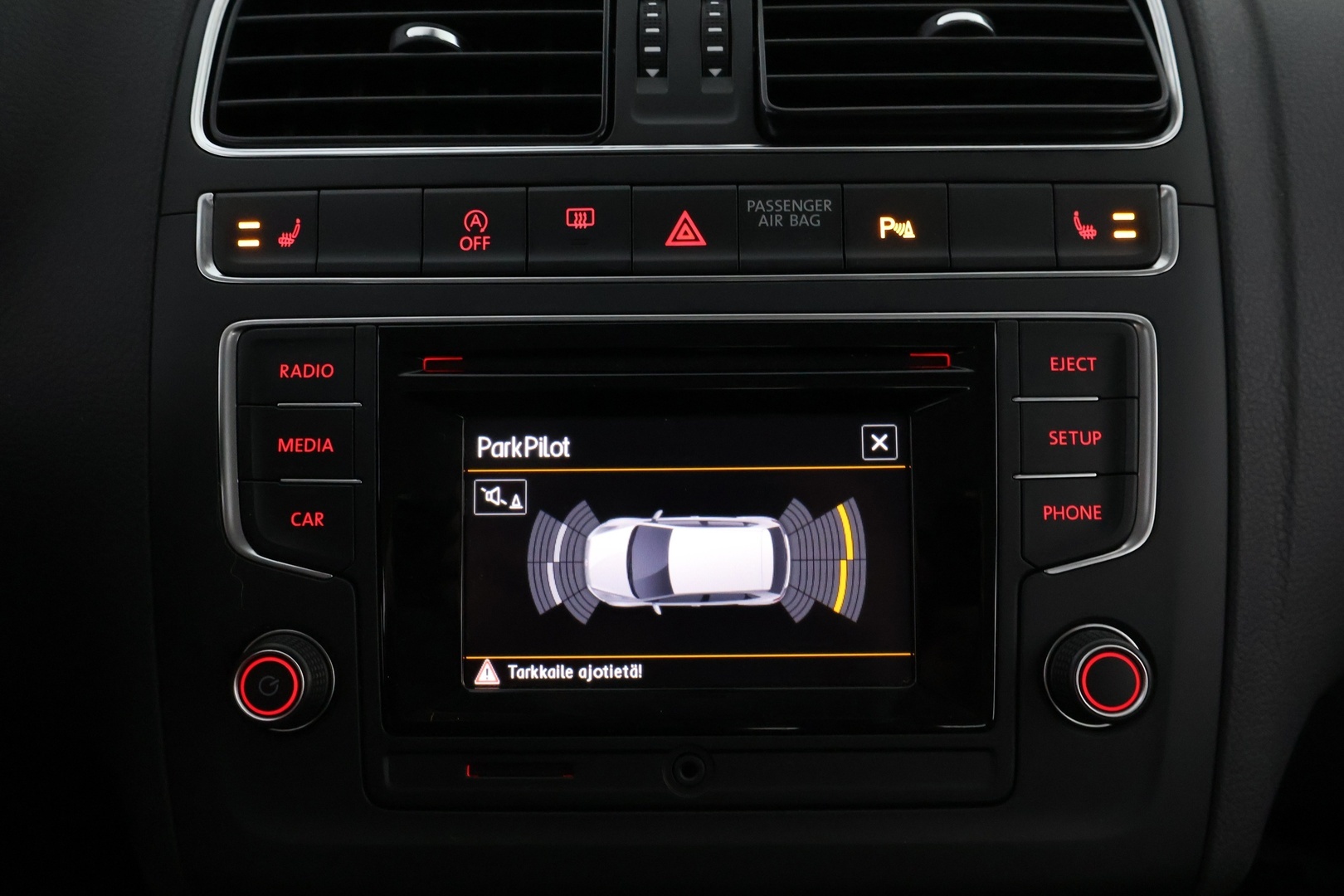 VOLKSWAGEN Polo 2016