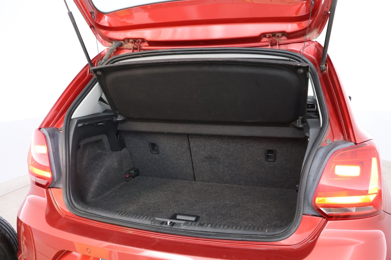 VOLKSWAGEN Polo 2016