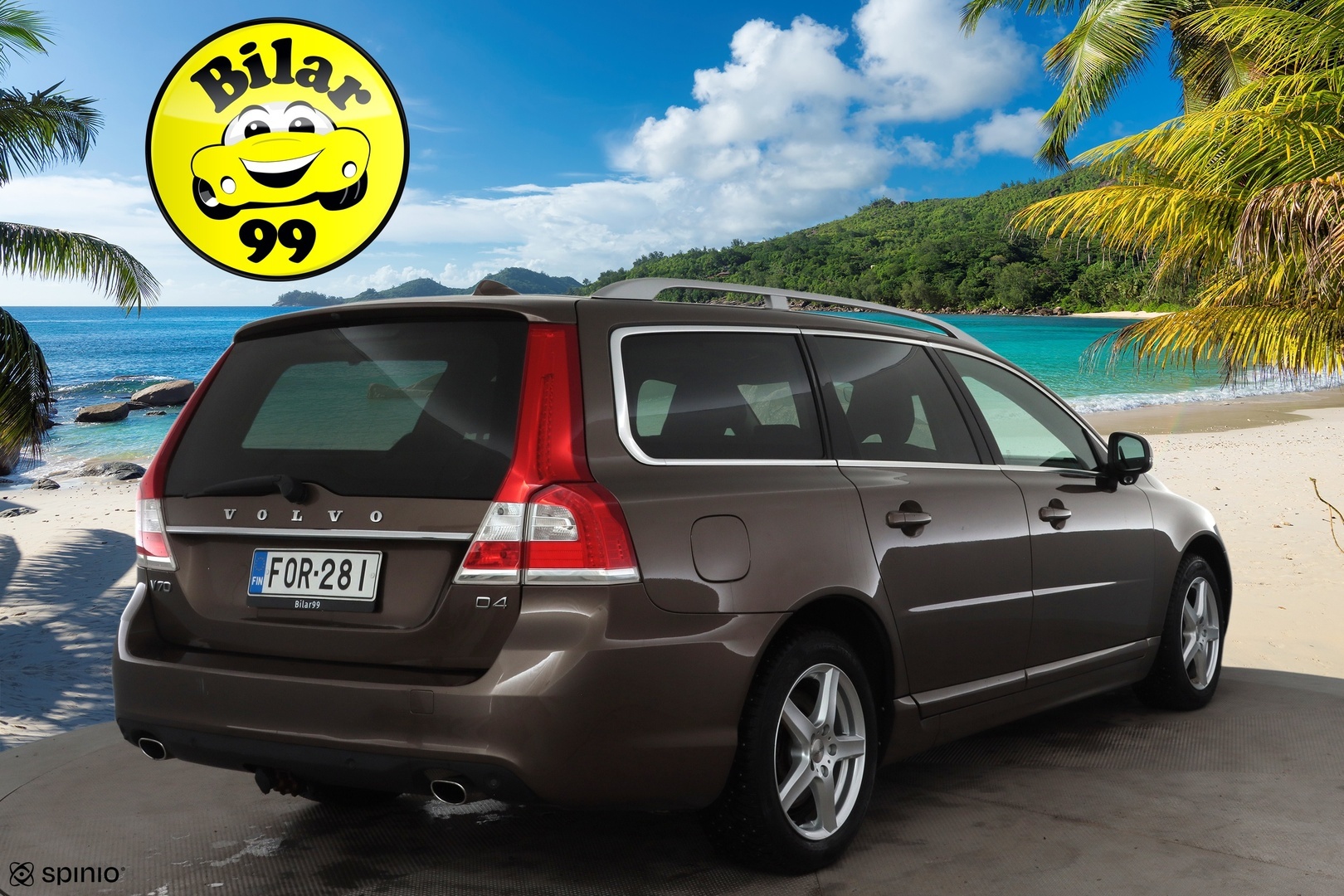 VOLVO V70 2015