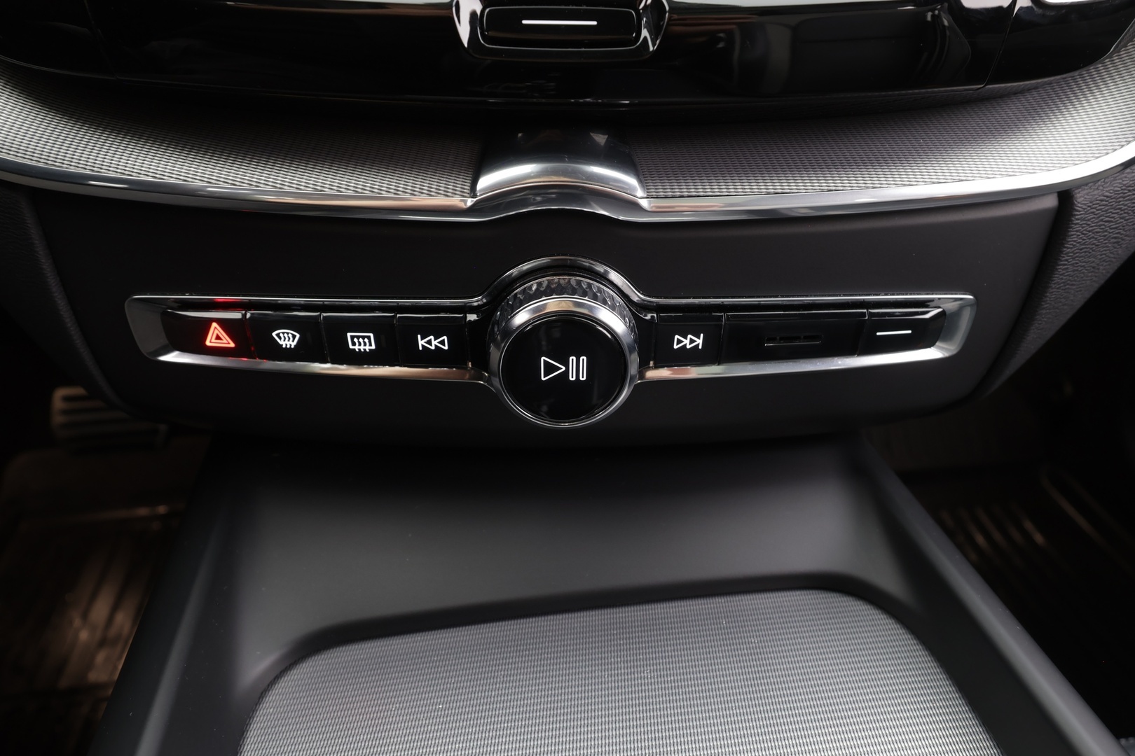 VOLVO XC60 2021