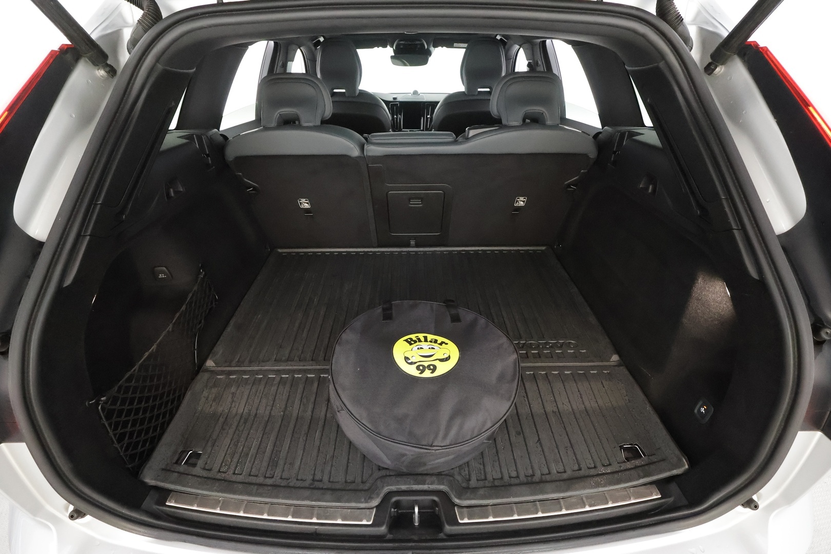 VOLVO XC60 2021