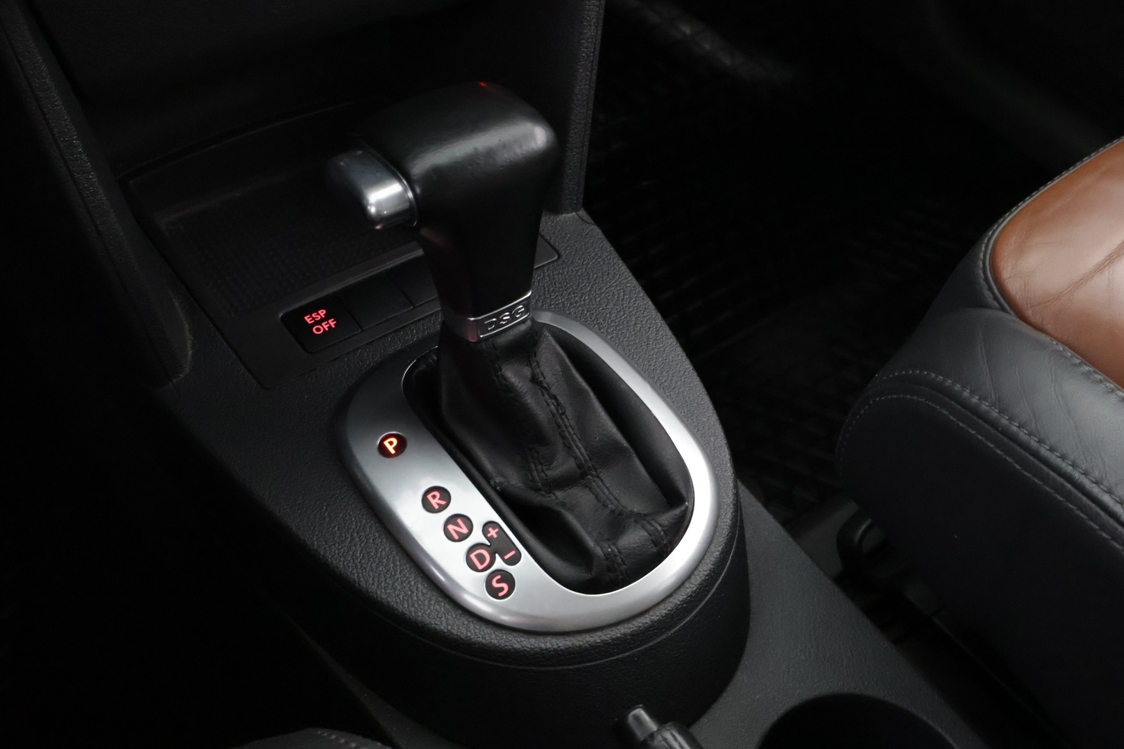 VOLKSWAGEN Touran 2007