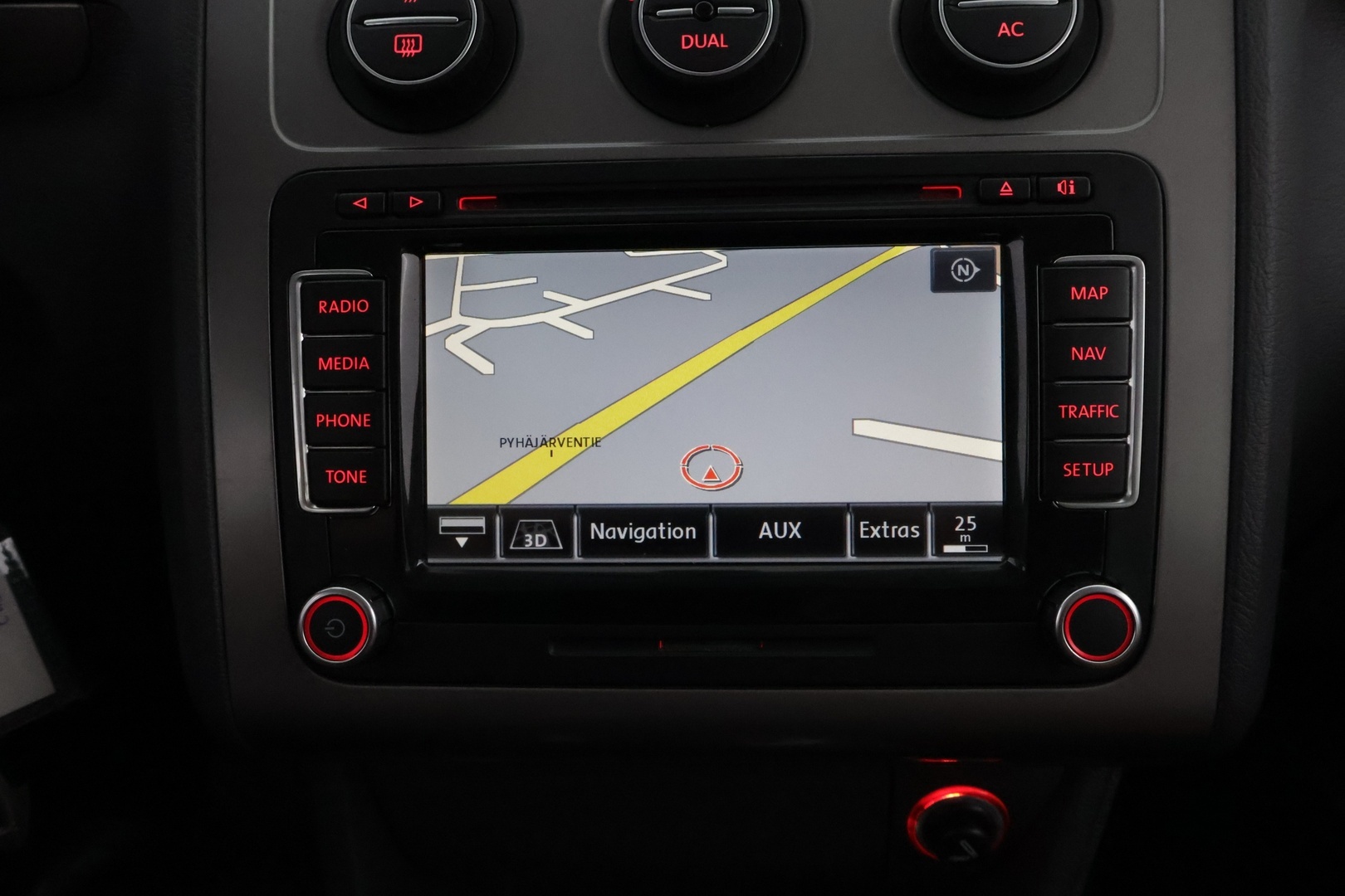 VOLKSWAGEN Touran 2007