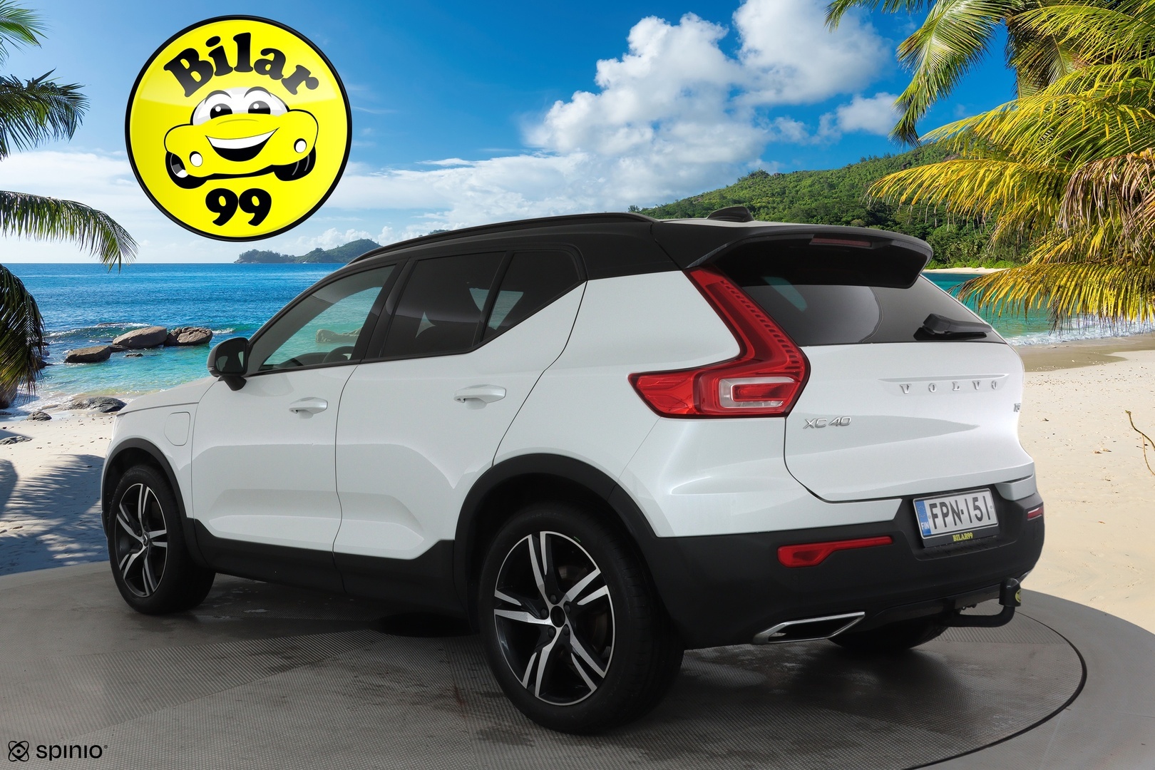 VOLVO XC40 2020