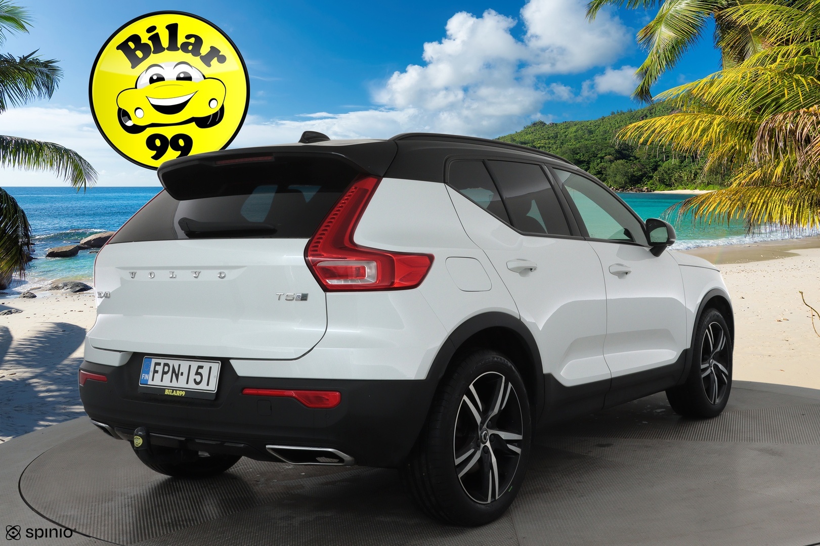 VOLVO XC40 2020
