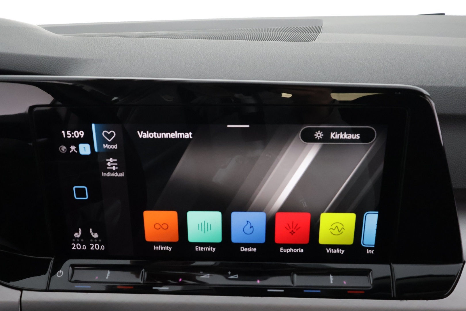 VOLKSWAGEN Golf 2021