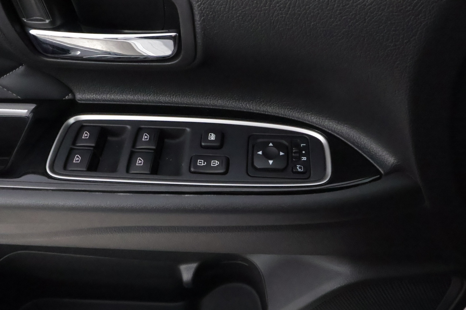 MITSUBISHI Outlander 2019