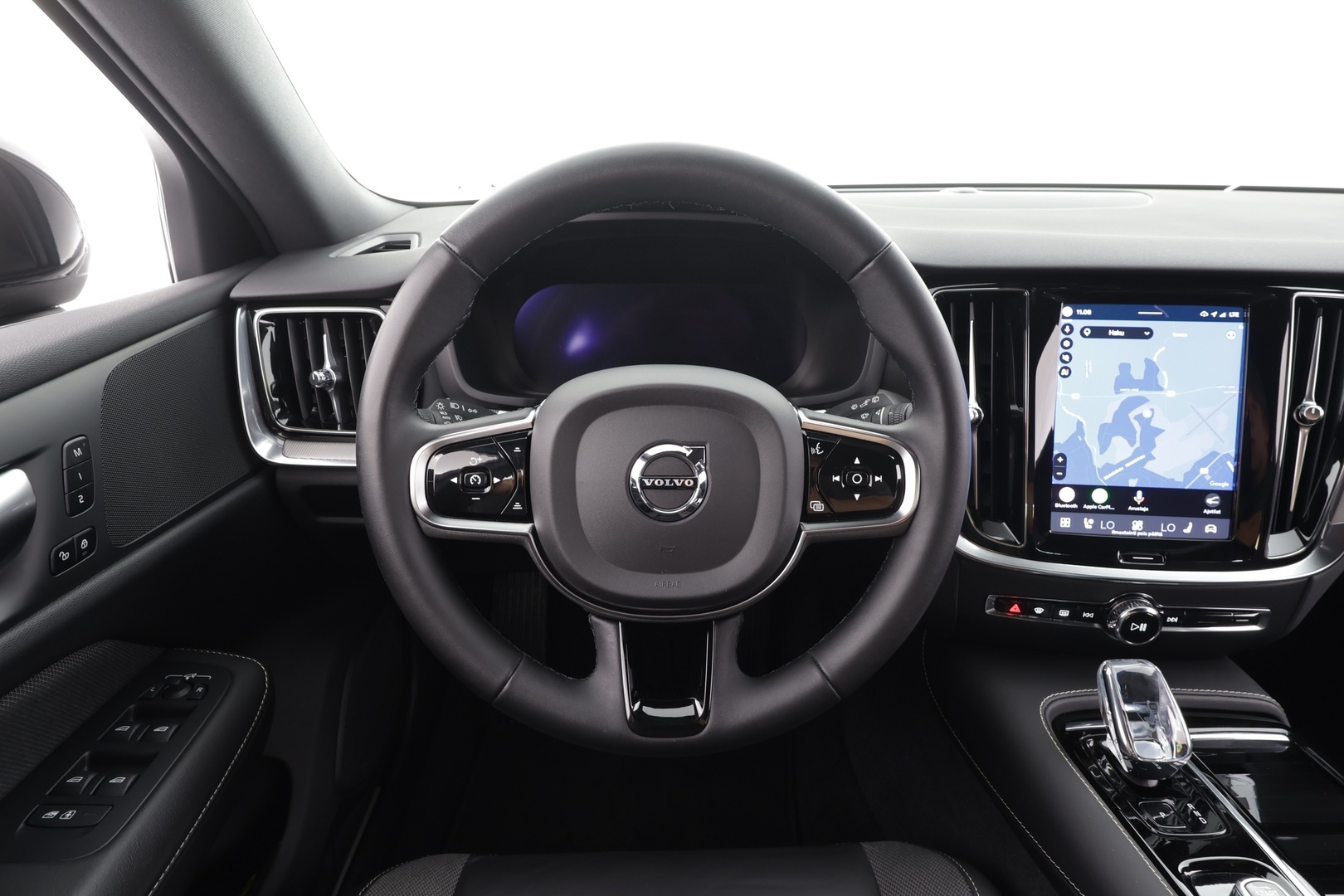 VOLVO V60 2023