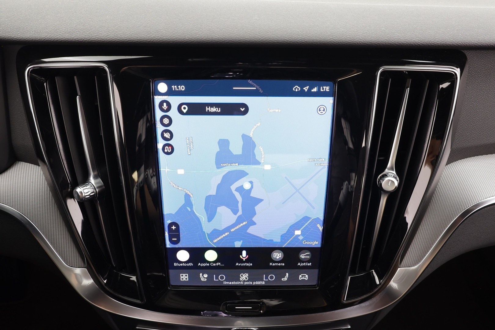 VOLVO V60 2023