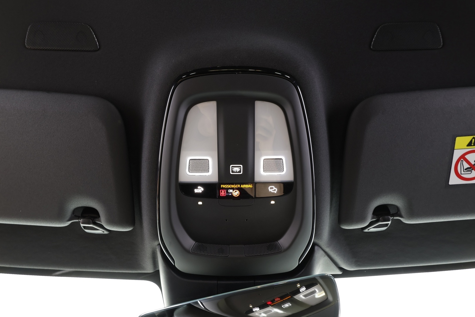 VOLVO V60 2023