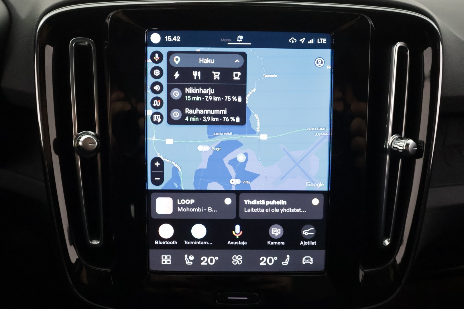 VOLVO C40 2023