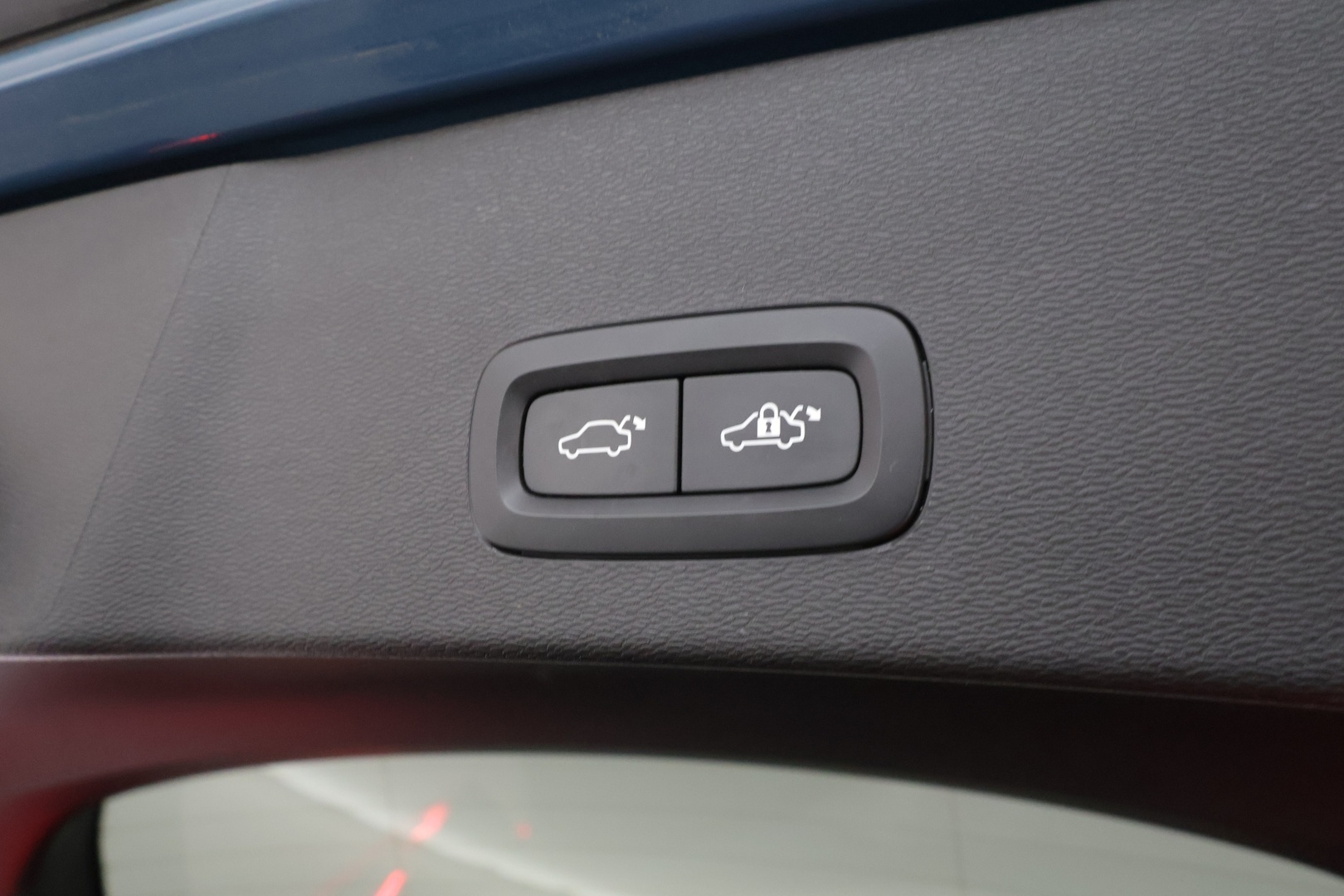 VOLVO C40 2023