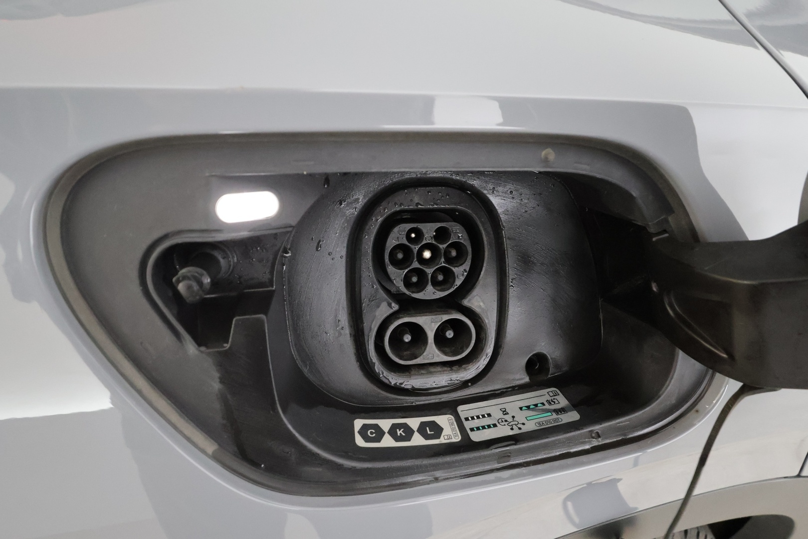 VOLKSWAGEN ID.4 2023