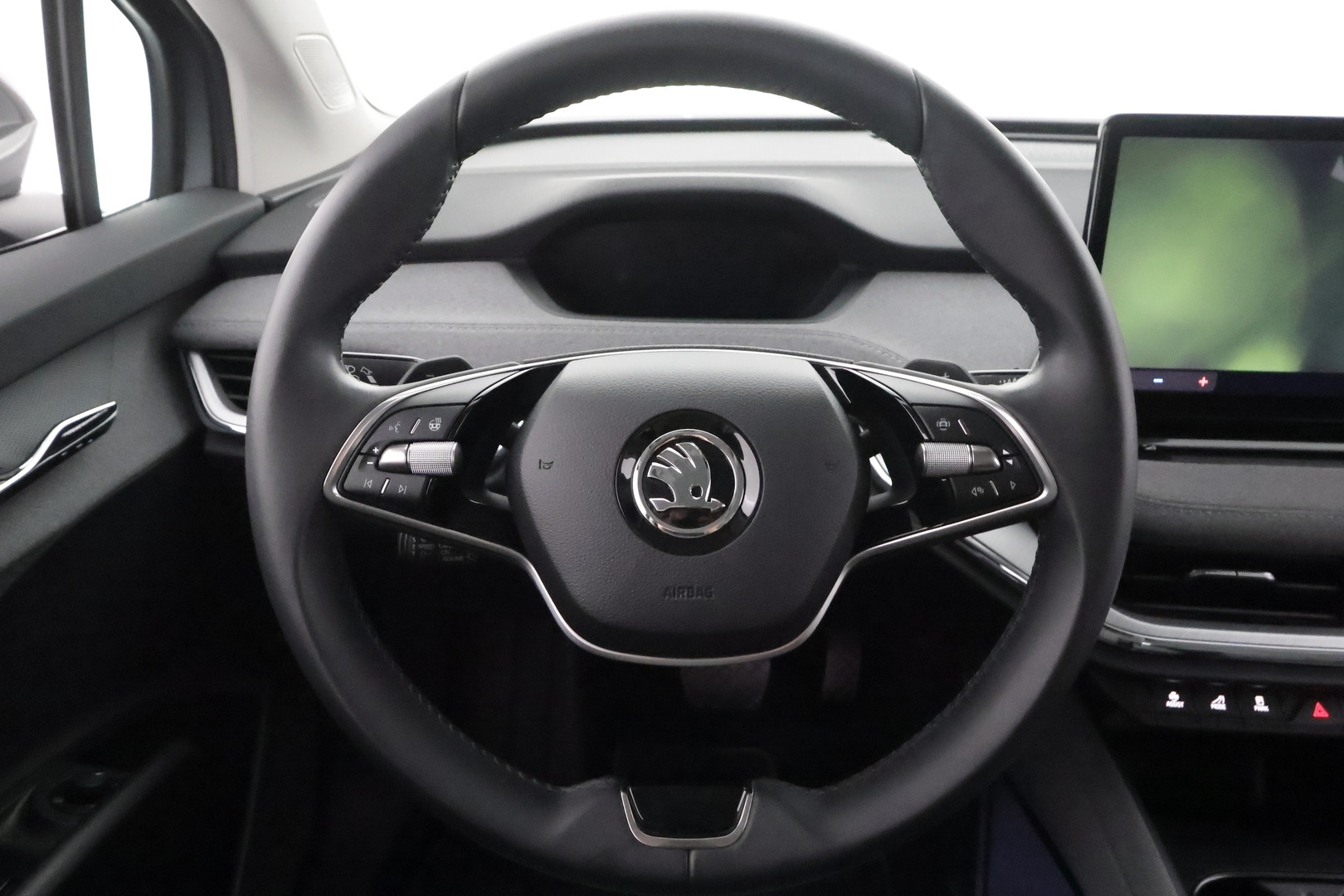 SKODA Enyaq 2024