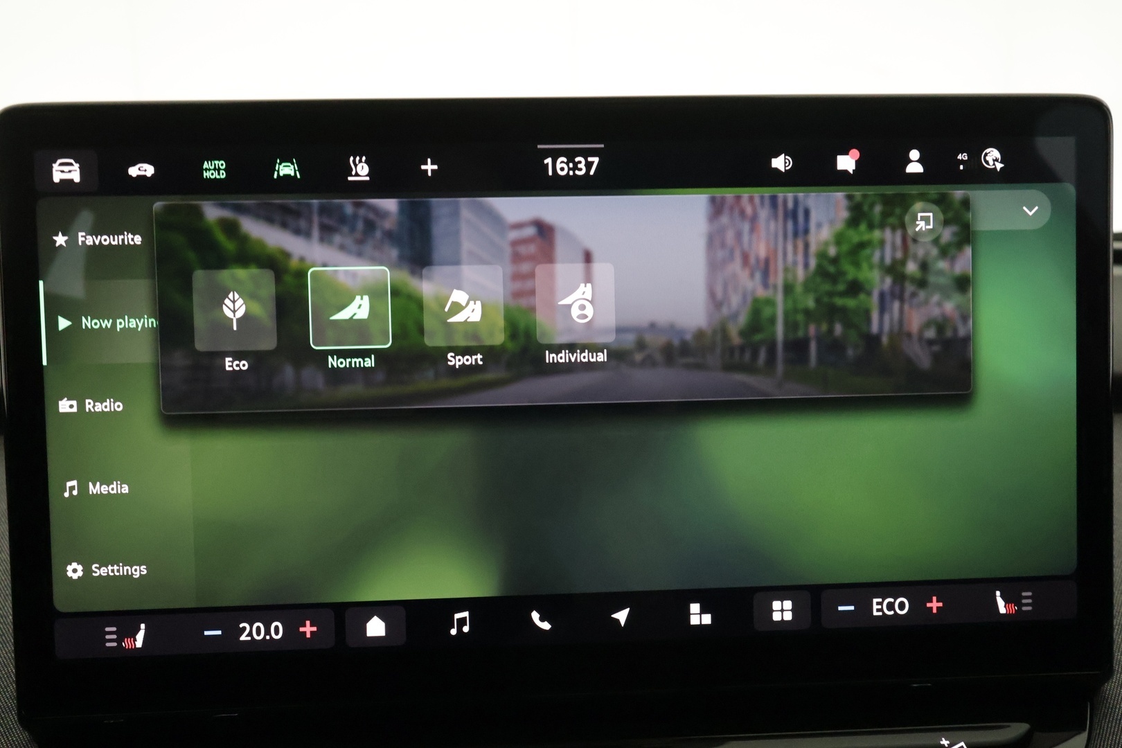 SKODA Enyaq 2024