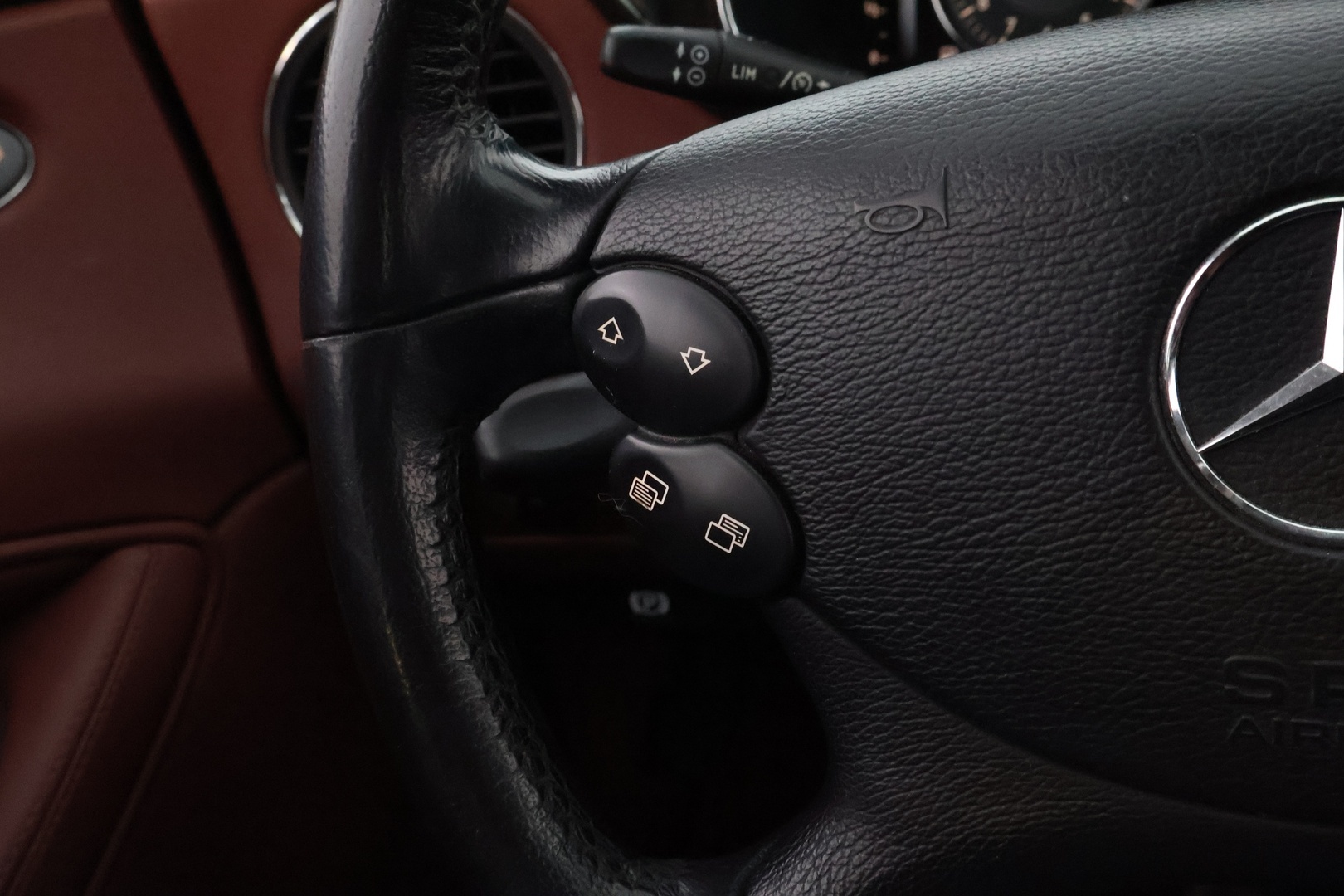 MERCEDES-BENZ CLS 2005