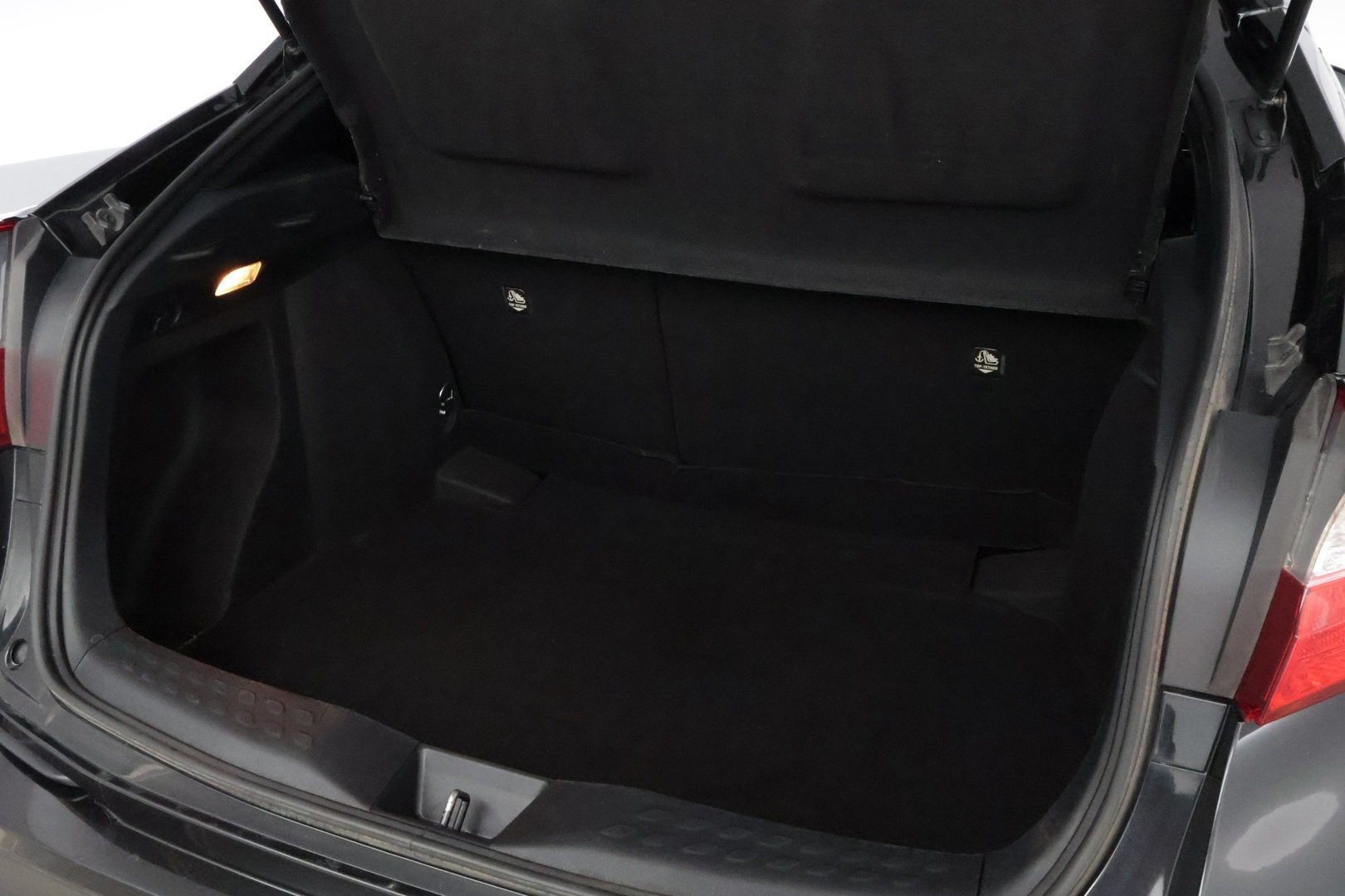 VOLKSWAGEN Phaeton 2003