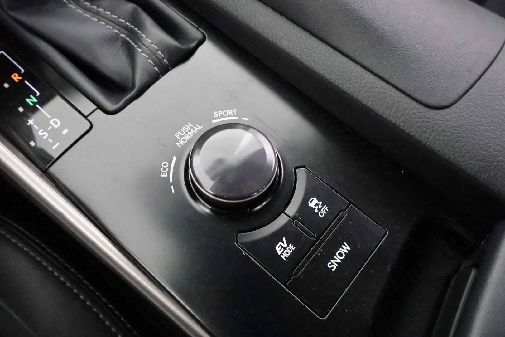 LEXUS IS 2014