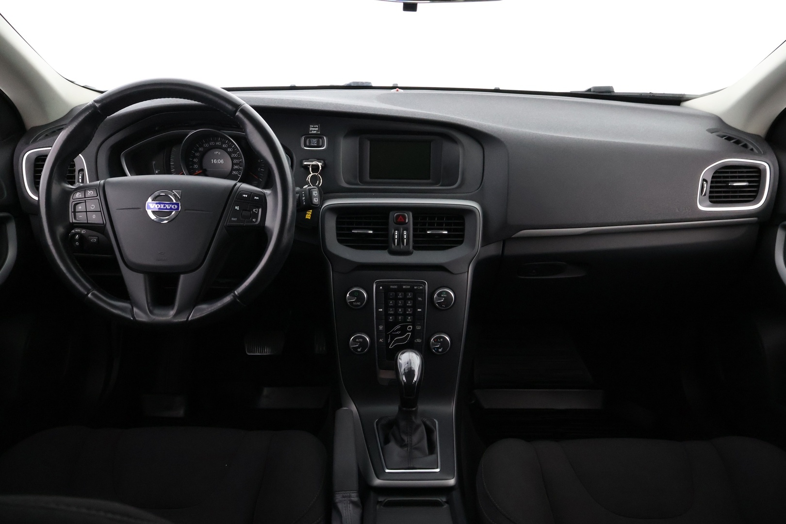 VOLVO V40 2014