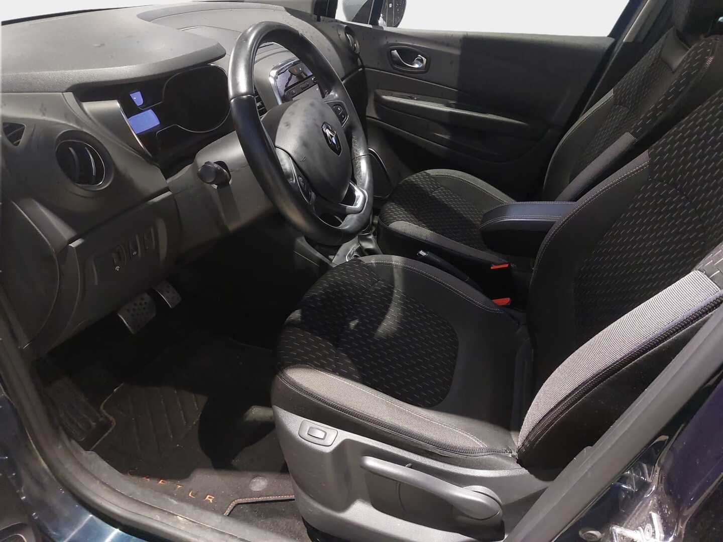 RENAULT Captur 2017