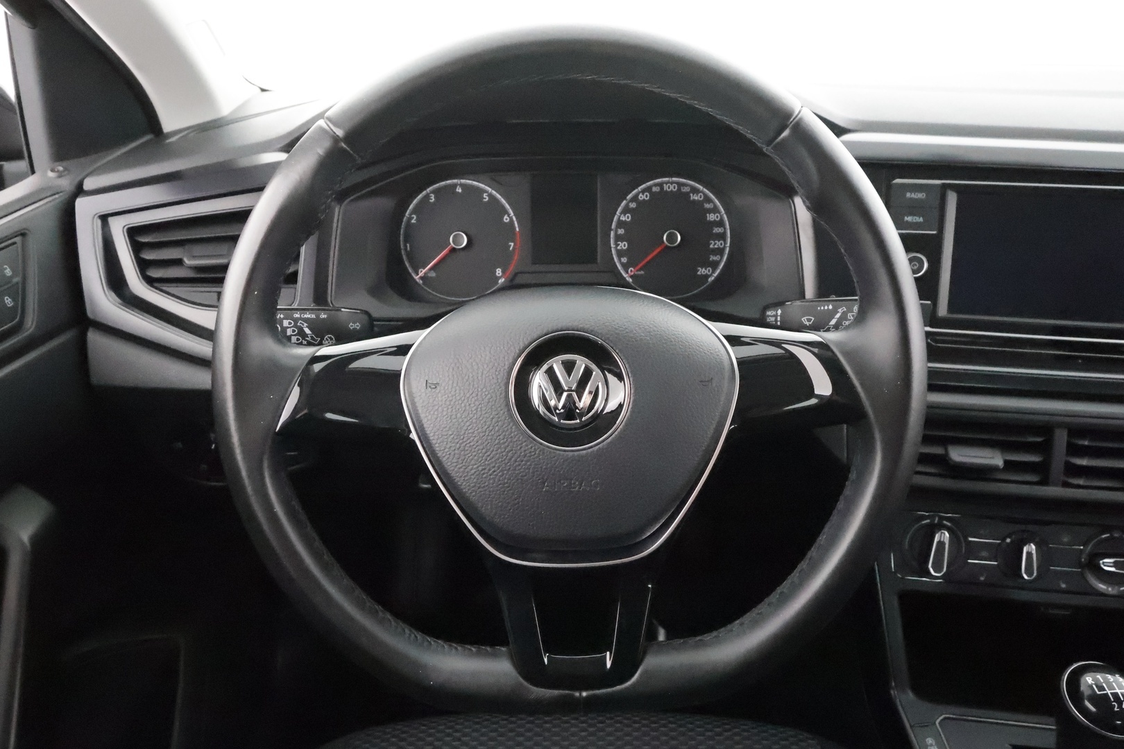VOLKSWAGEN Polo 2018