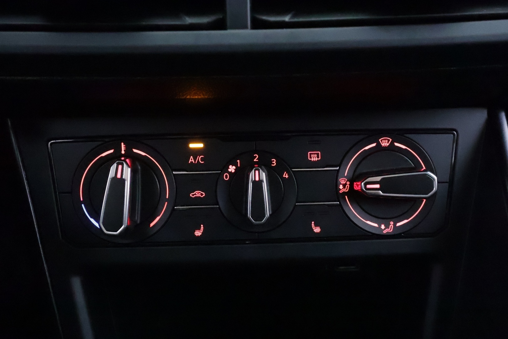 VOLKSWAGEN Polo 2018