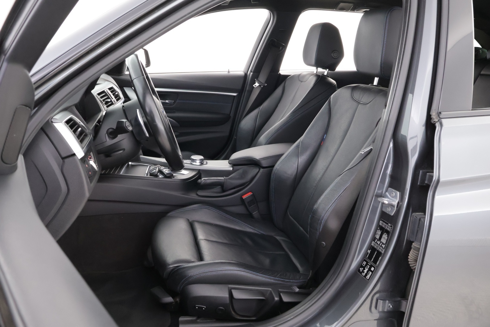 BMW 320 2019