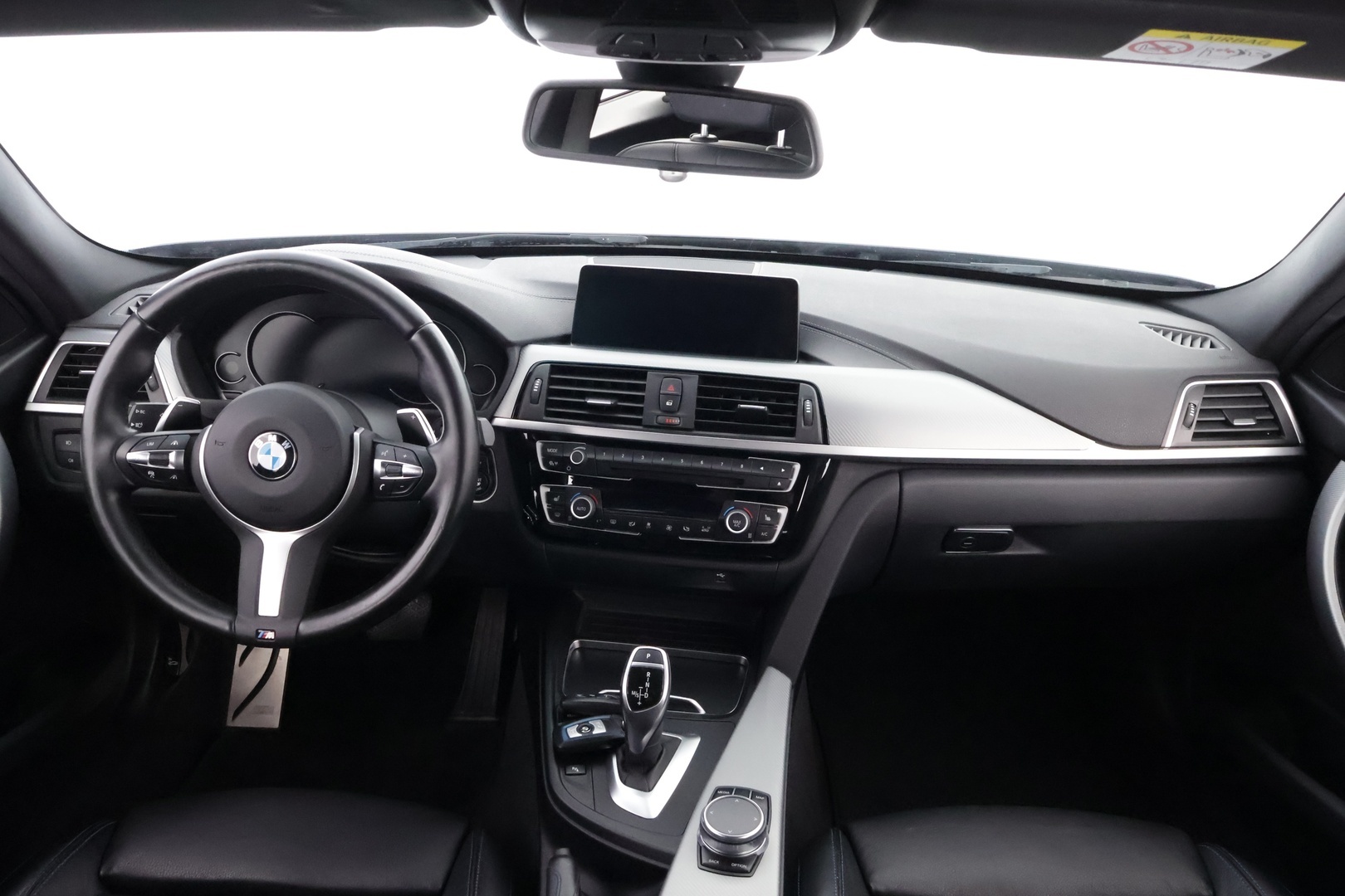 BMW 320 2019