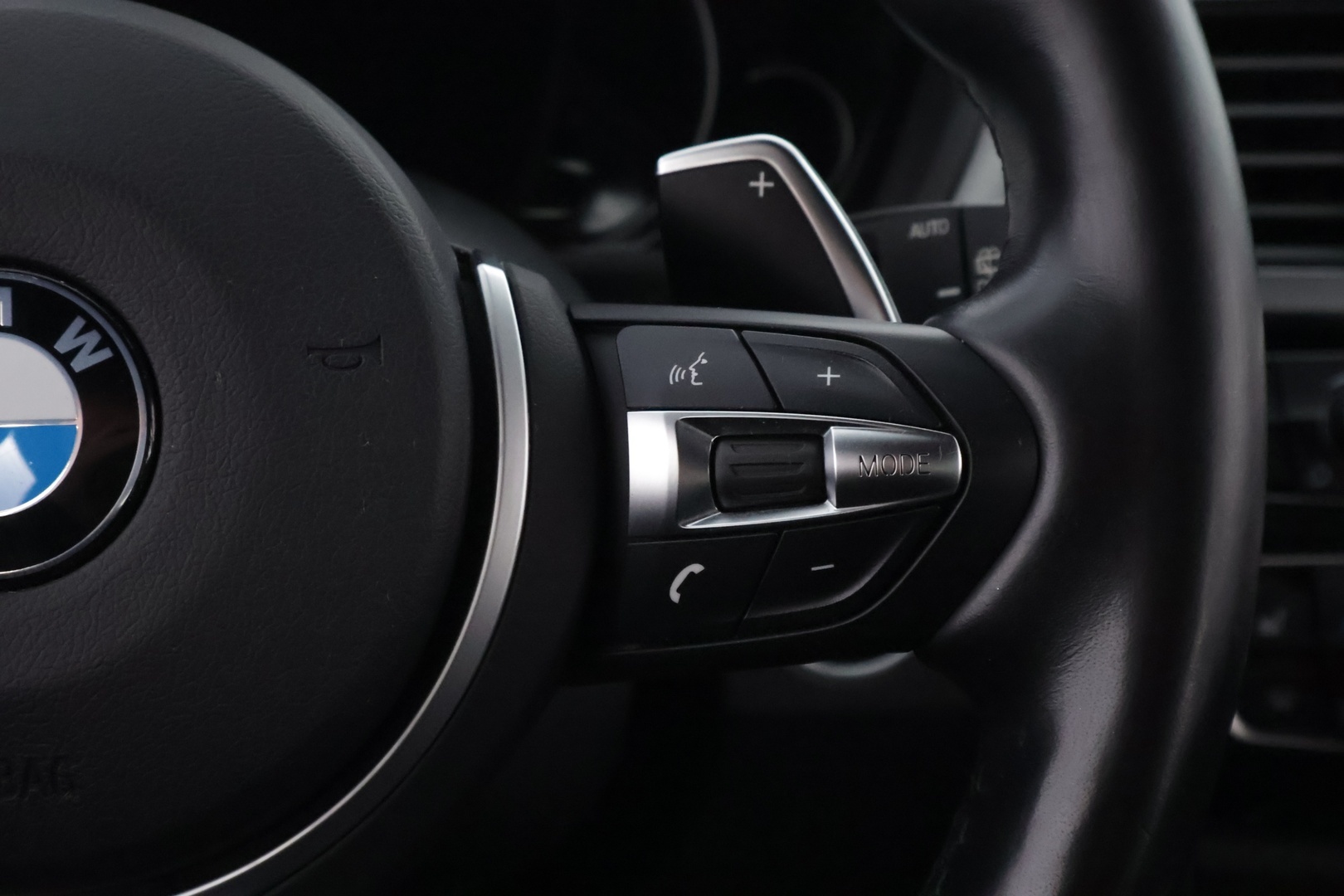 BMW 320 2019