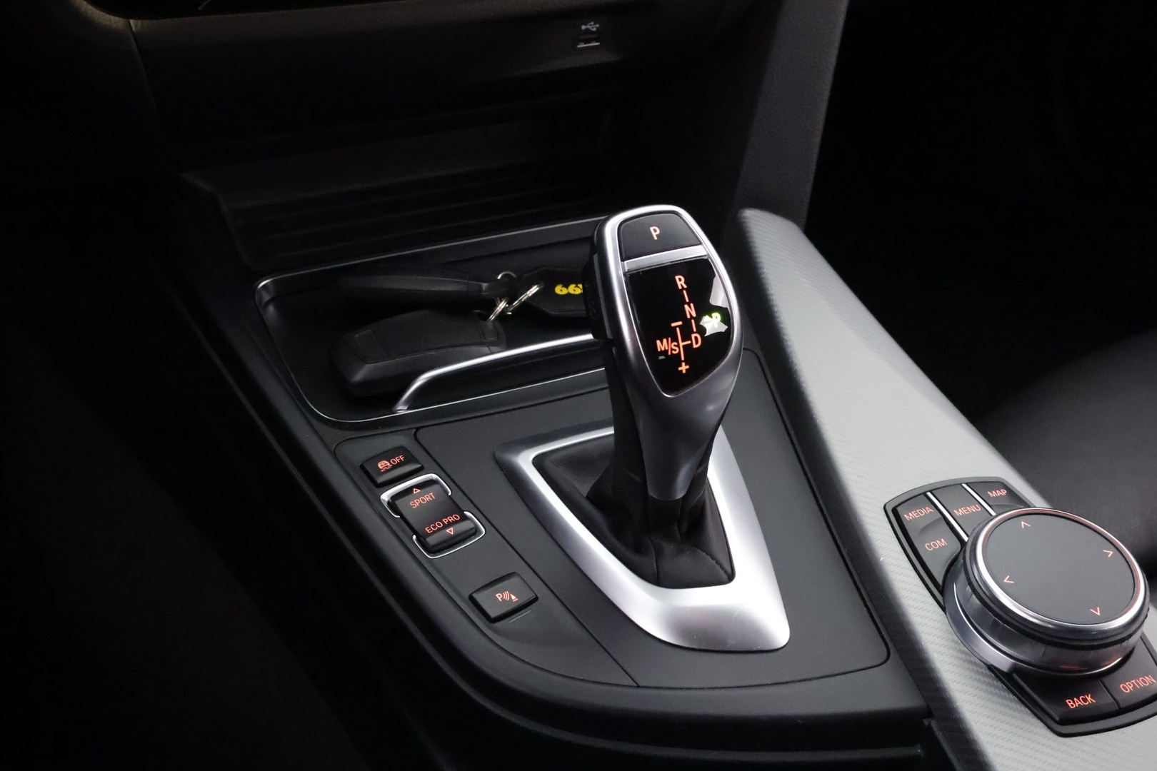 BMW 320 2019