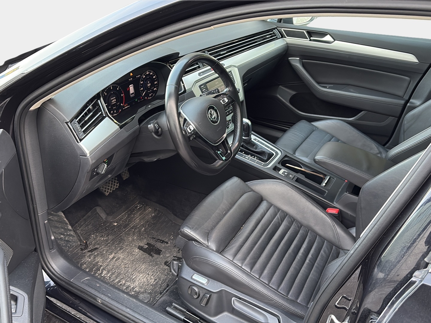 VOLKSWAGEN Passat 2017