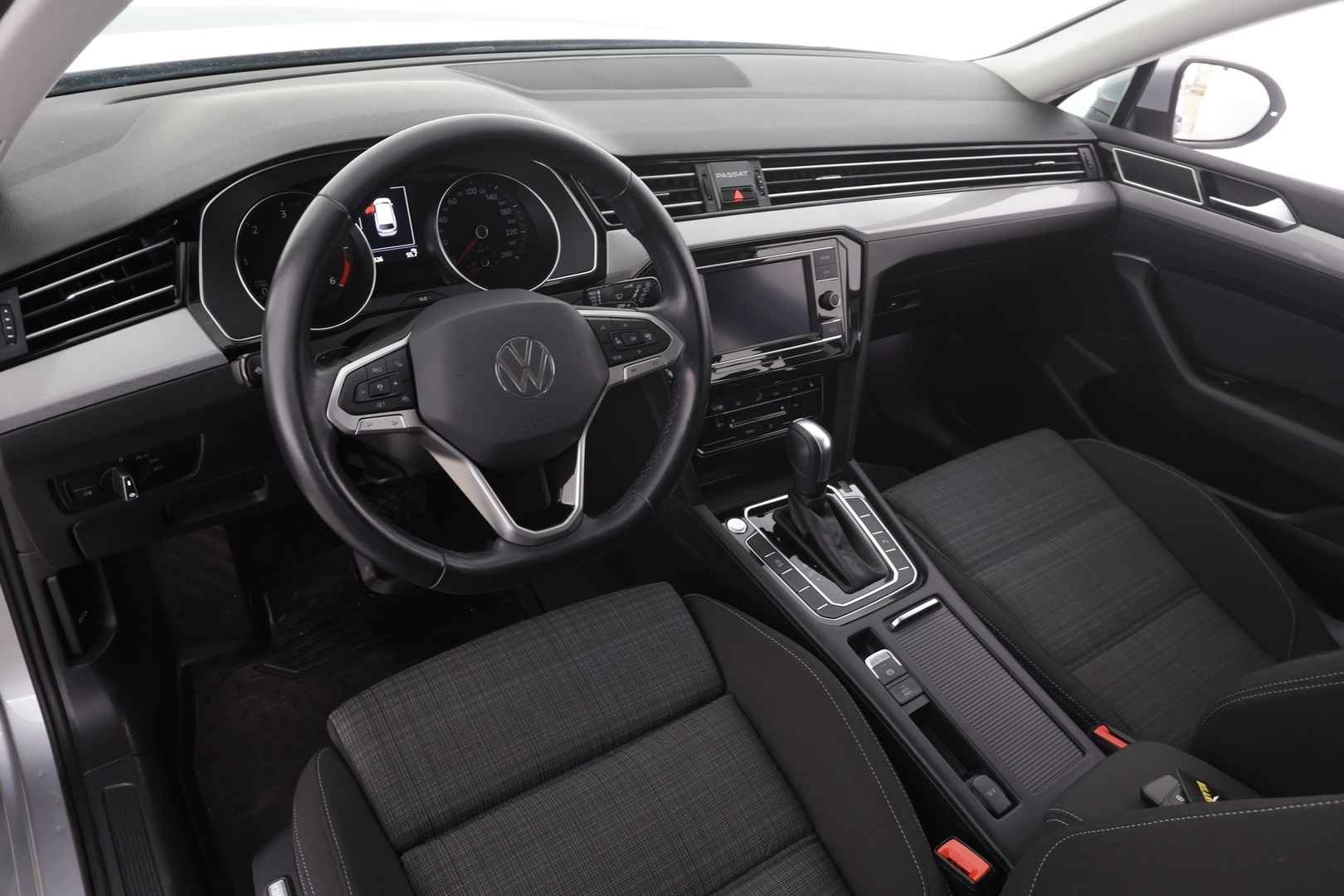 VOLKSWAGEN Passat 2021