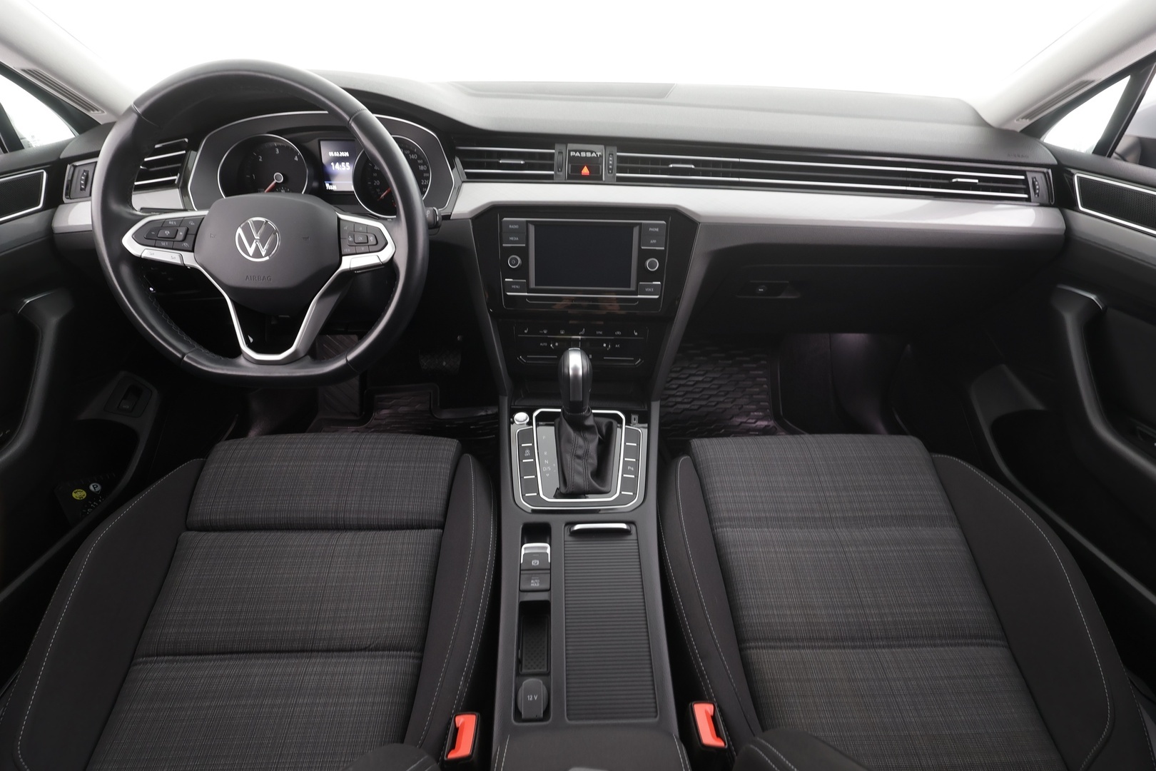 VOLKSWAGEN Passat 2021
